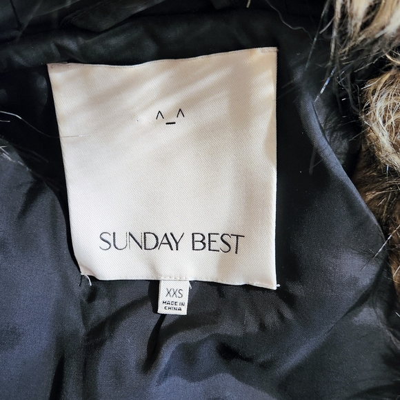 Aritzia Sunday Best Faux Fur Vest Xxs (fits like small - over sized) - Picture 5 of 6